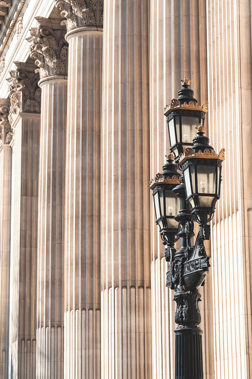 Image of London lamp post in front of columns